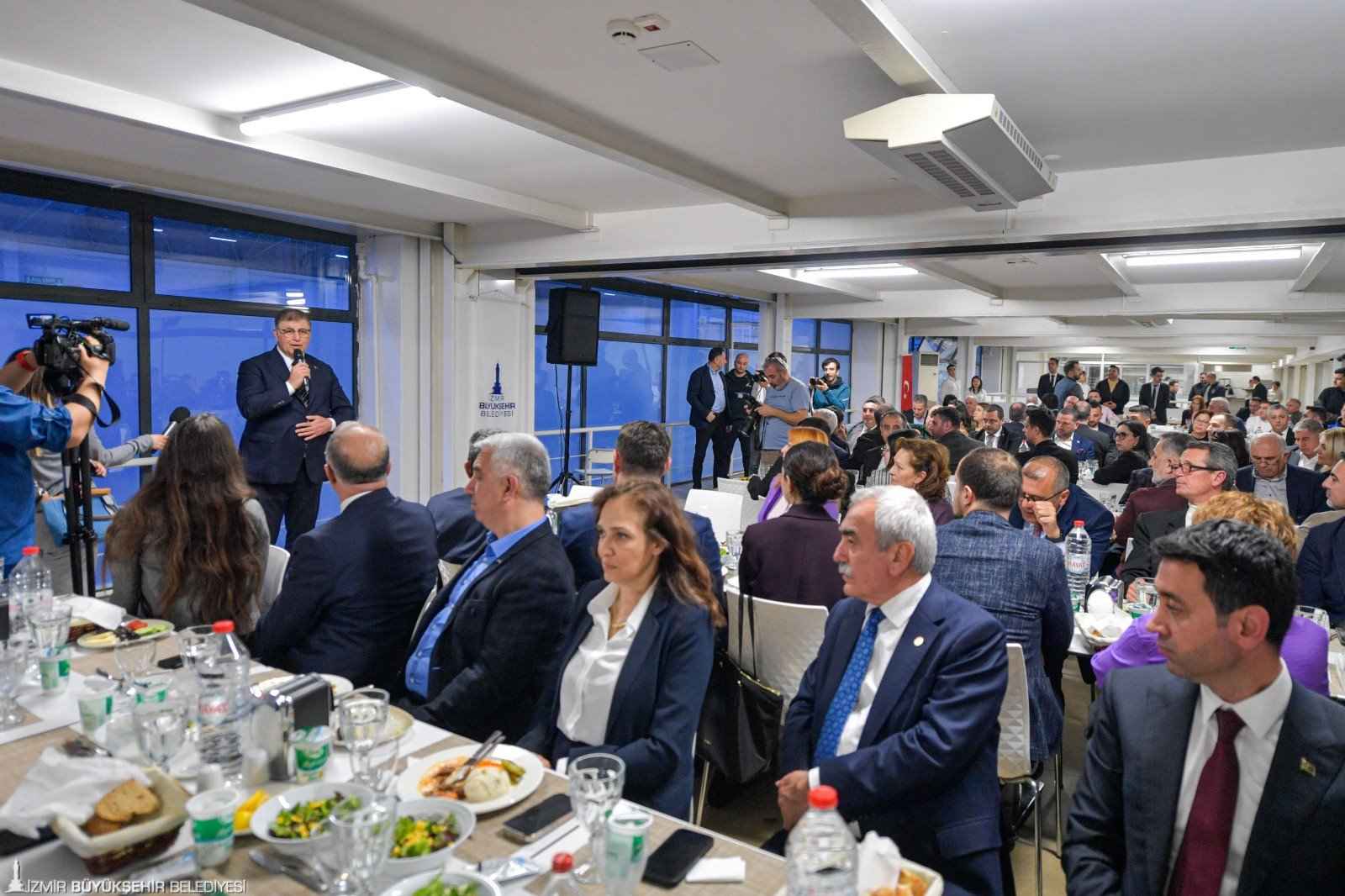 İzmir Belediye Meclisi İftar