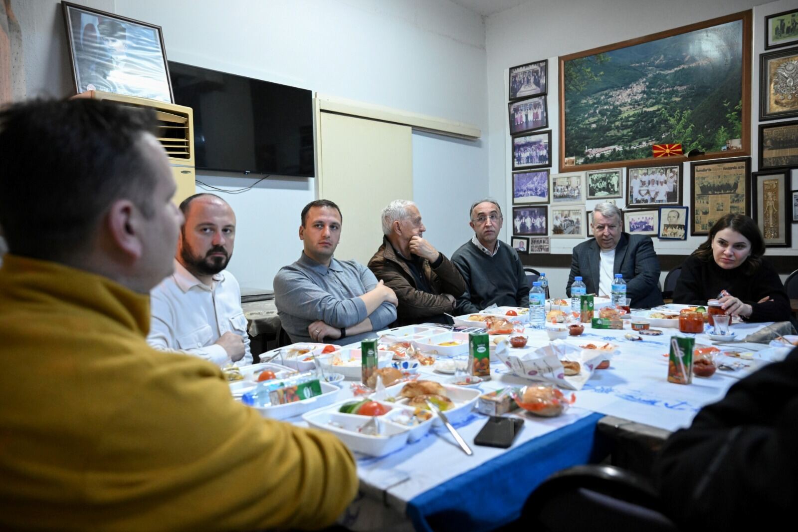 İzmir Makedonya Göçmenleri Kültürünü Yaşatma ve Dayanışma Derneği