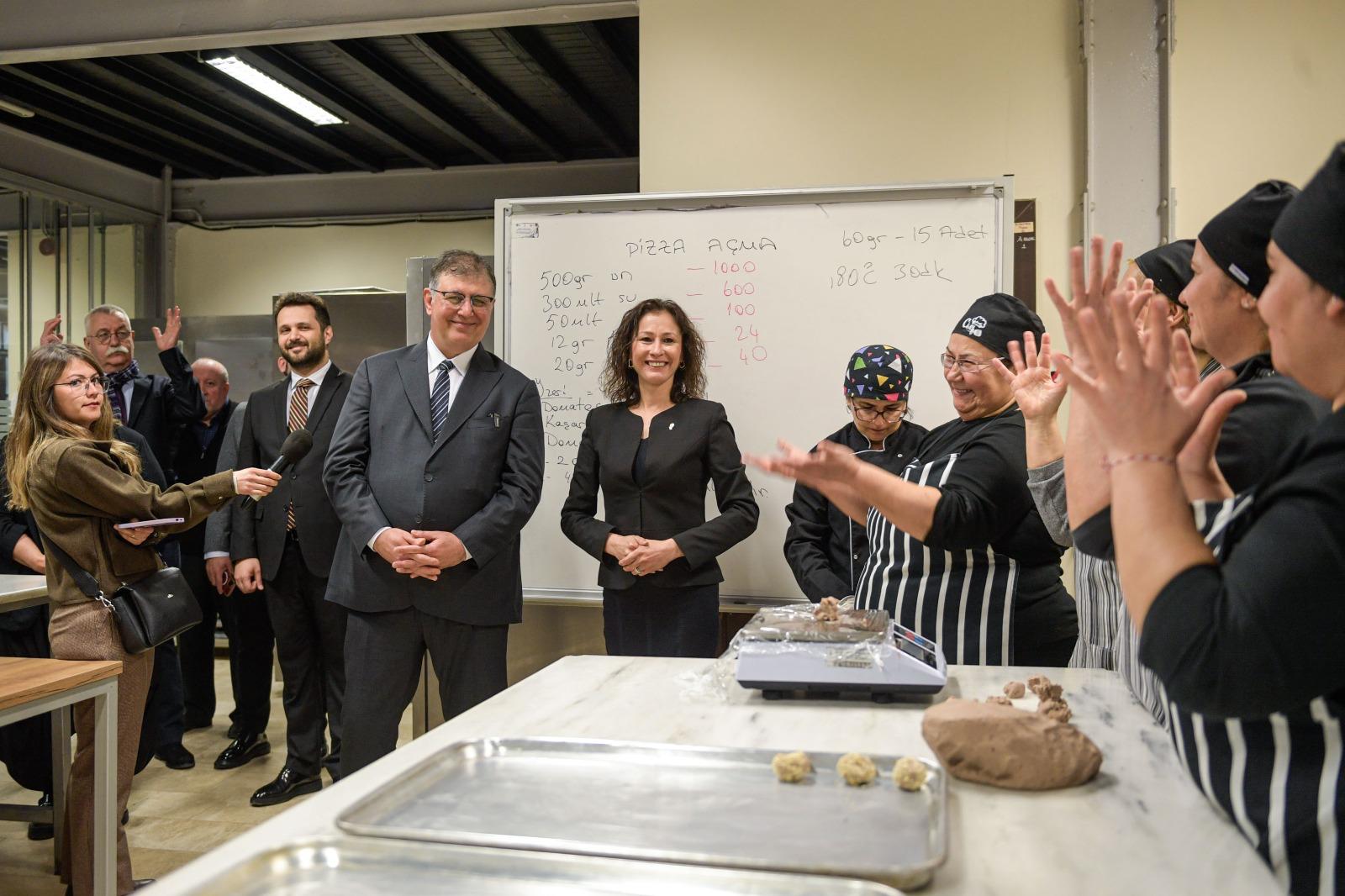 İzmir Meslek Fabrikası Pastacı Çırağı Kursu