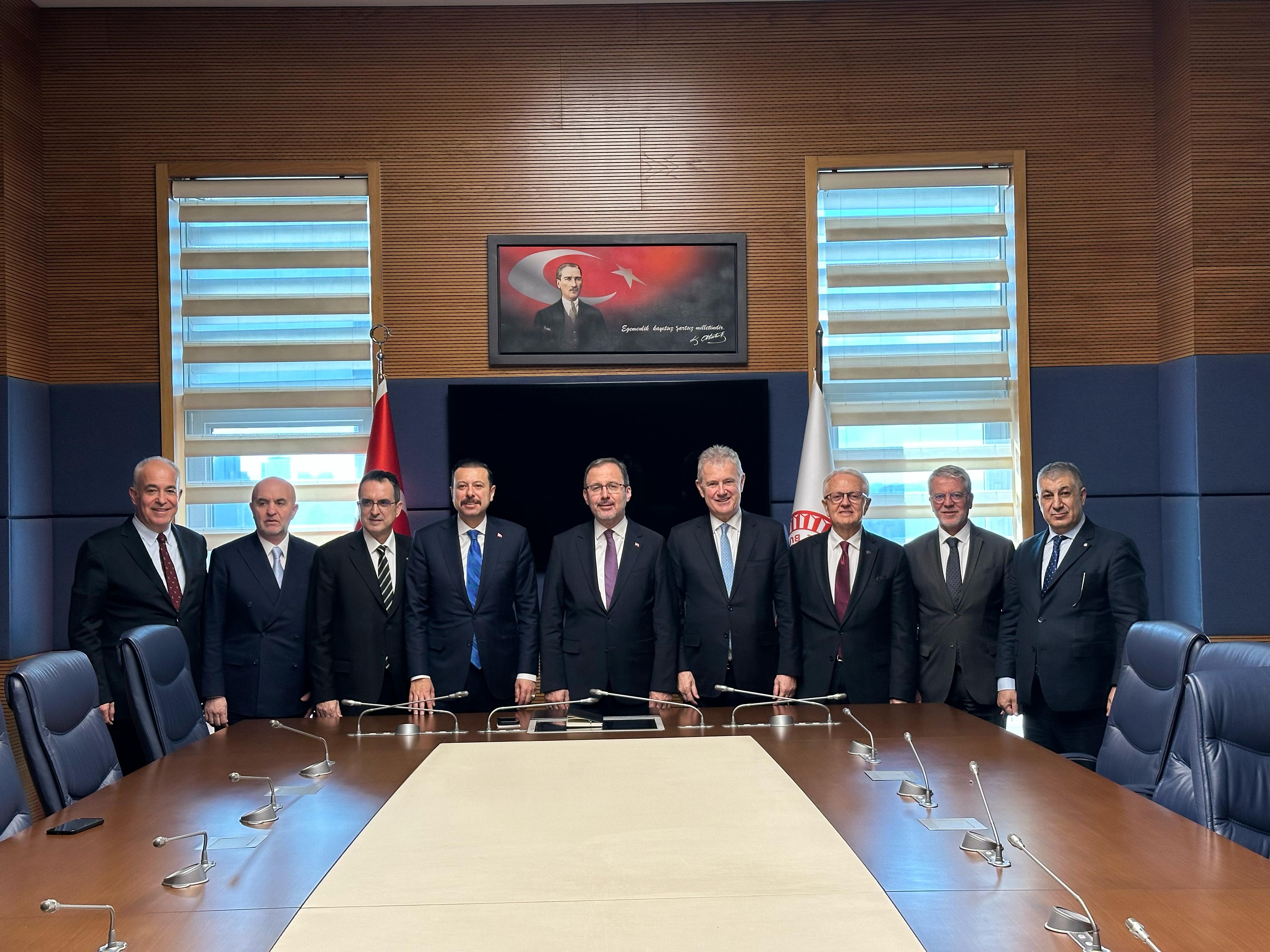 İzmir Milletvekili Mehmet Muharrem Kasapoğlu Zi̇yareti̇ (2)