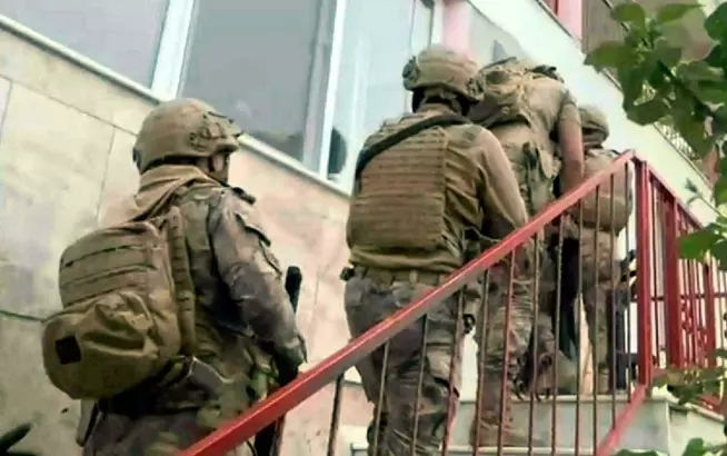 İzmir'de Fetö Operasyonu