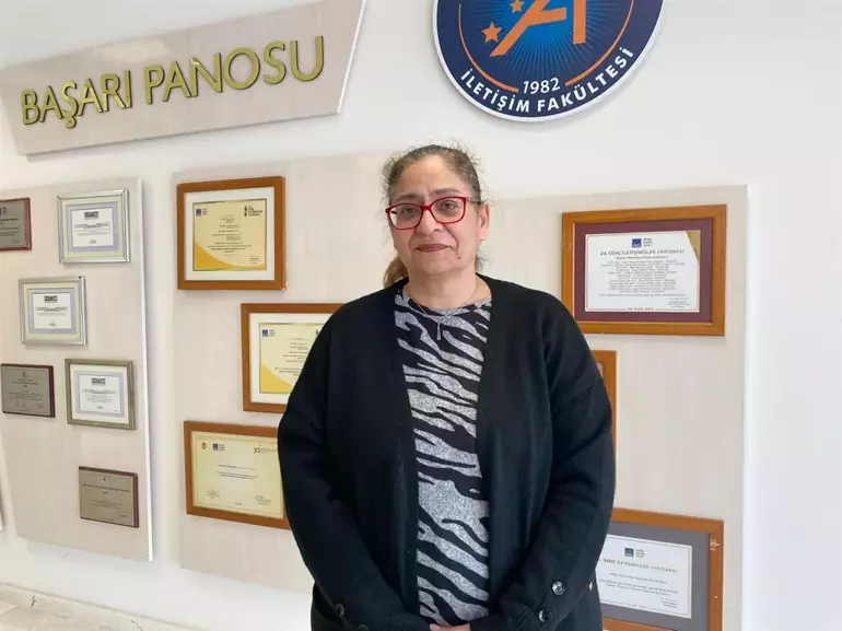 Kadın akademisyenlerin rol model olarak topluma katkısı Spor Bilimleri Fakültesi Dekanı Prof. Dr. Tennur