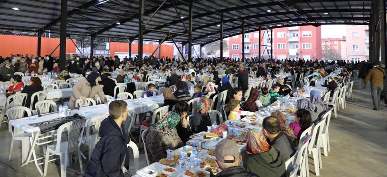 2025, Manisa'da iftar çadırları nerelerde kurulacak?