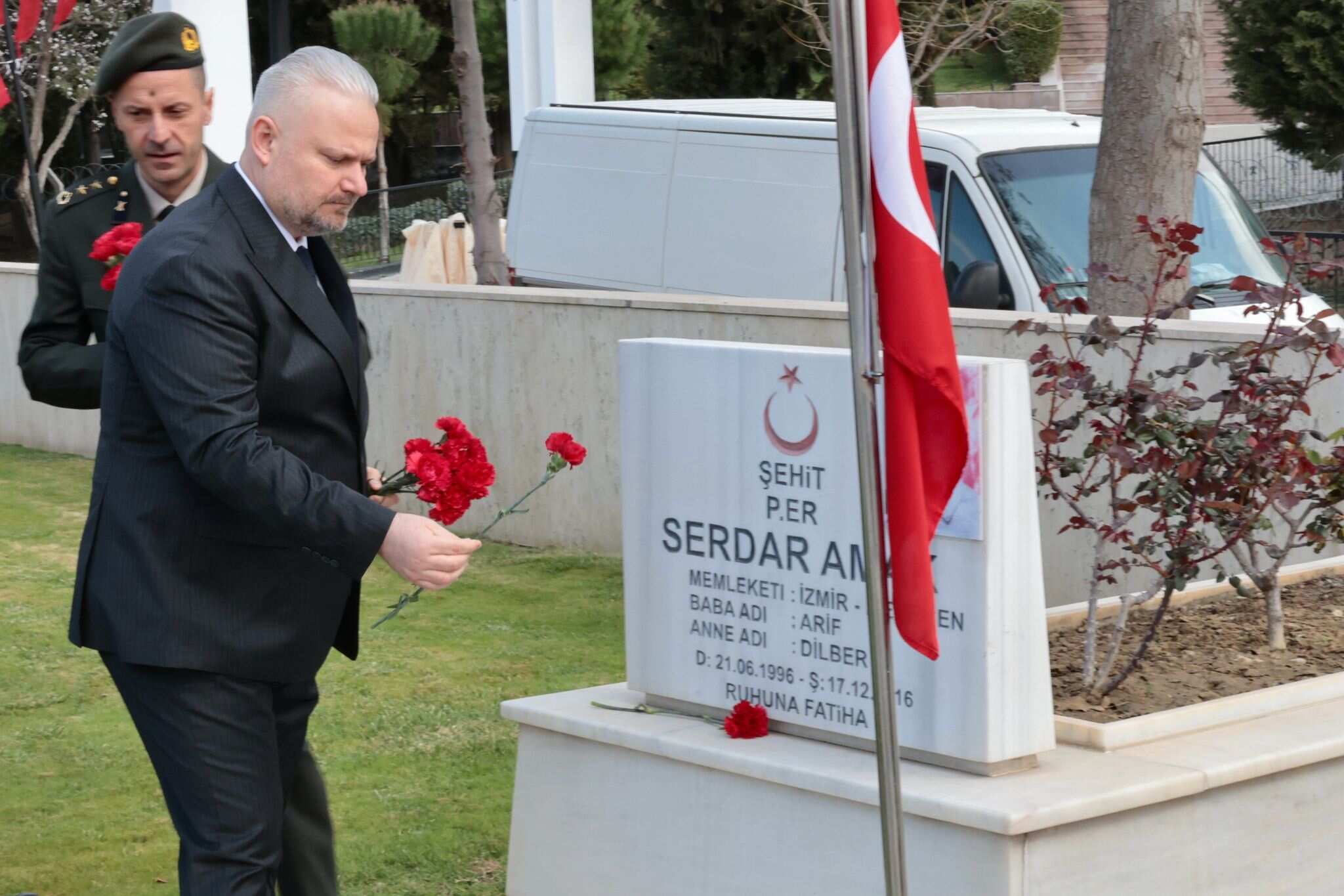 Menemen şehit mezarlığı