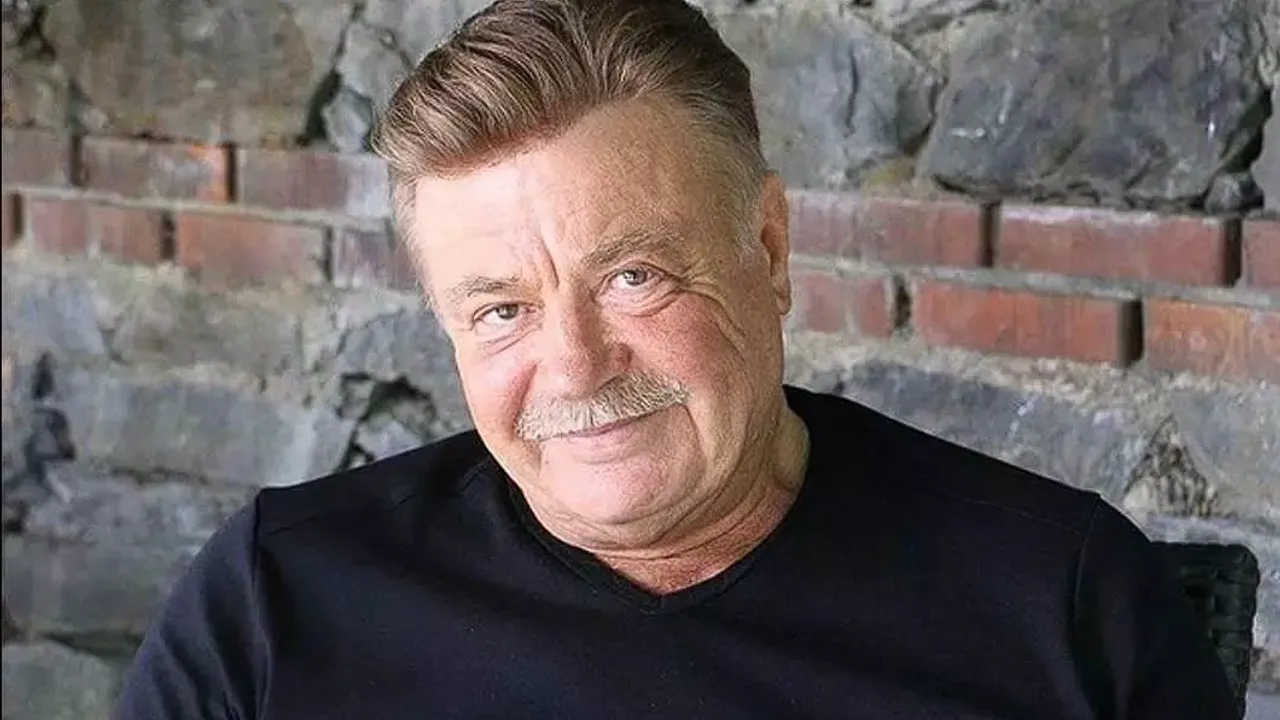 Nuri Alço-3