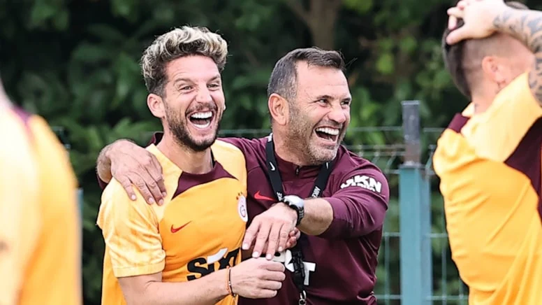 Okan Buruk Mertens’i İlk 11’de Tercih Etmiyor