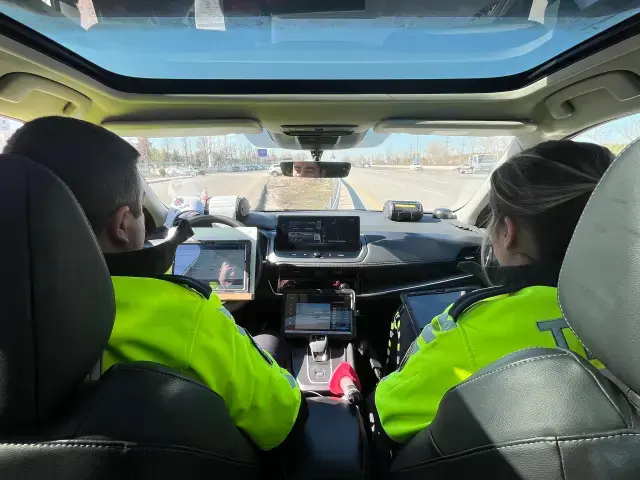 Polis