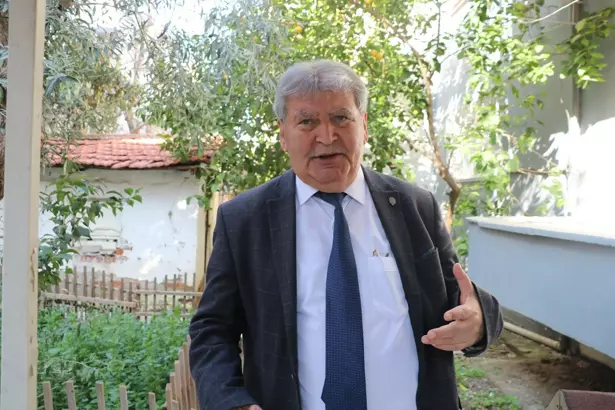 Prof. Dr. Yaşar-1