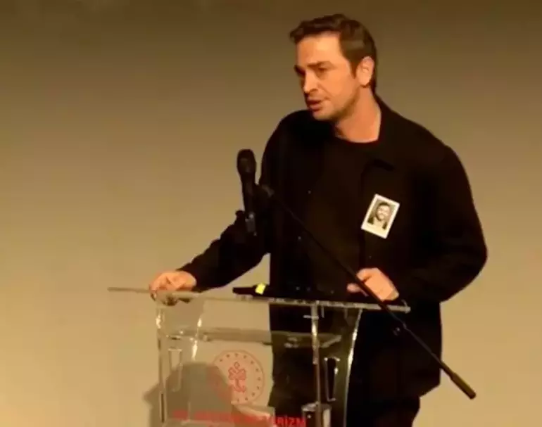 Ahmet Kural gözyaşlarını tutamadı