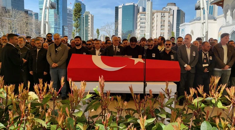 Zincirlikuyu Mezarlığı'na defnedildi