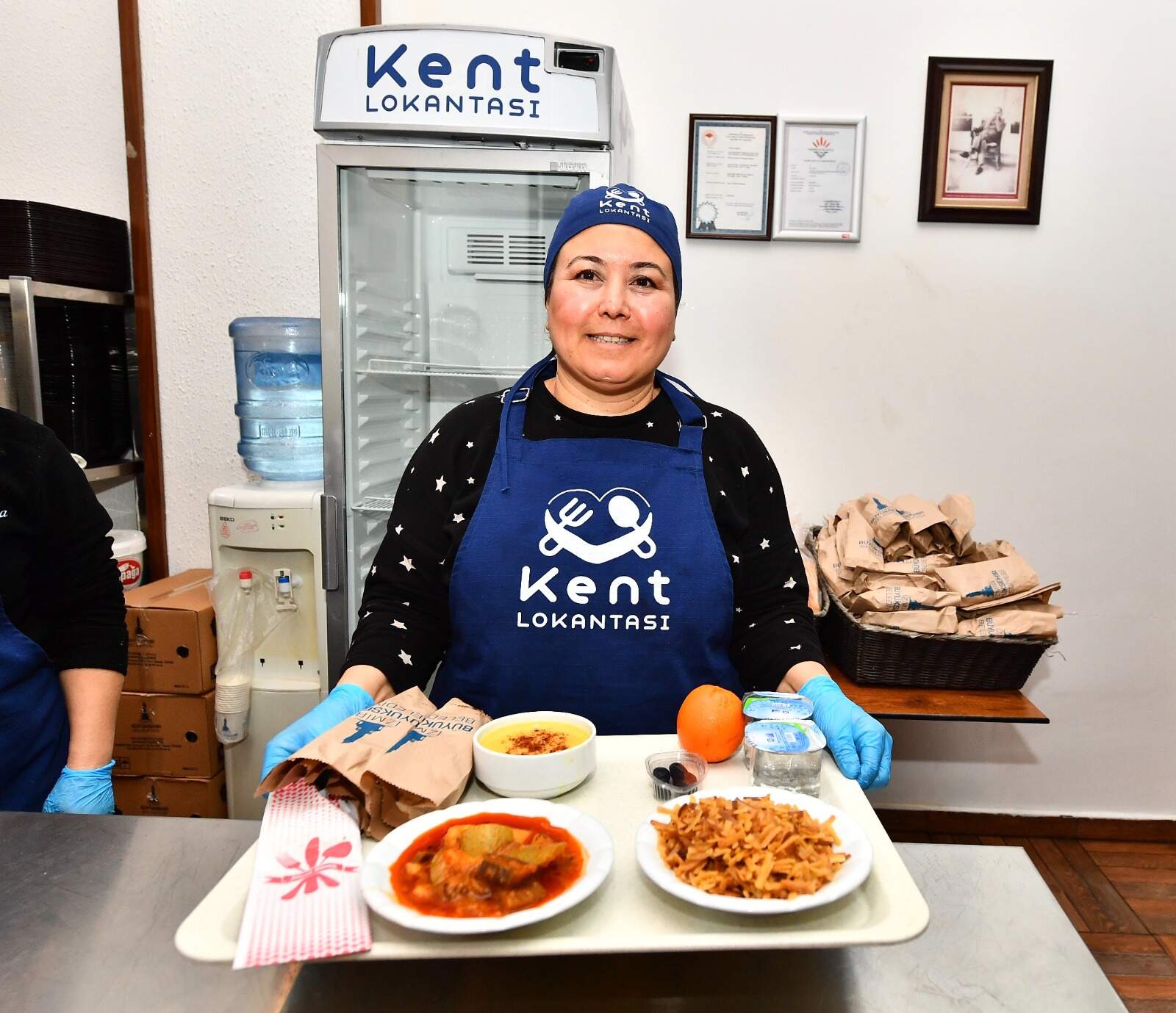 İzmir ücretsiz iftar yemeği