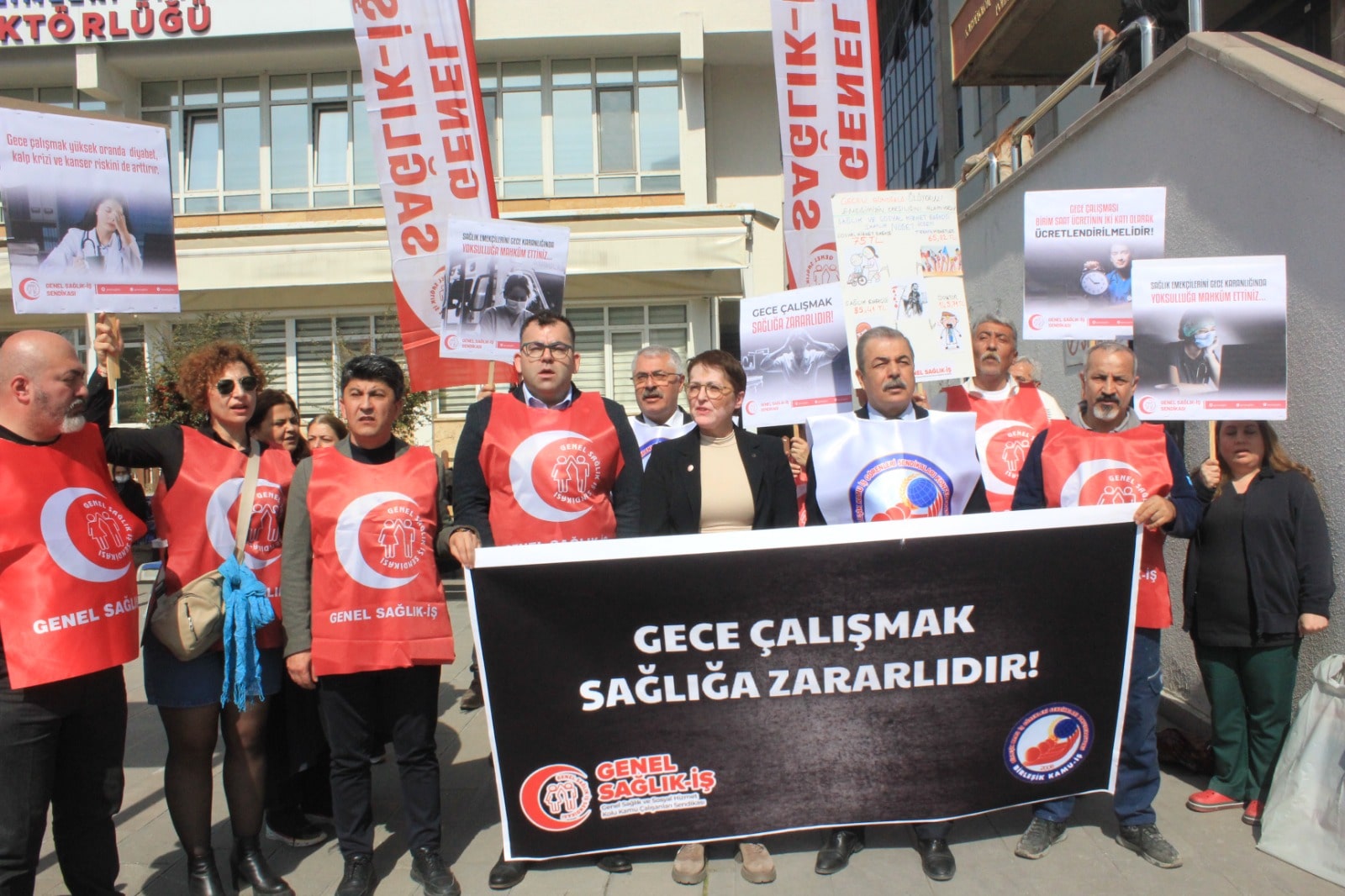 sağlık çalışanları eylem yaptı