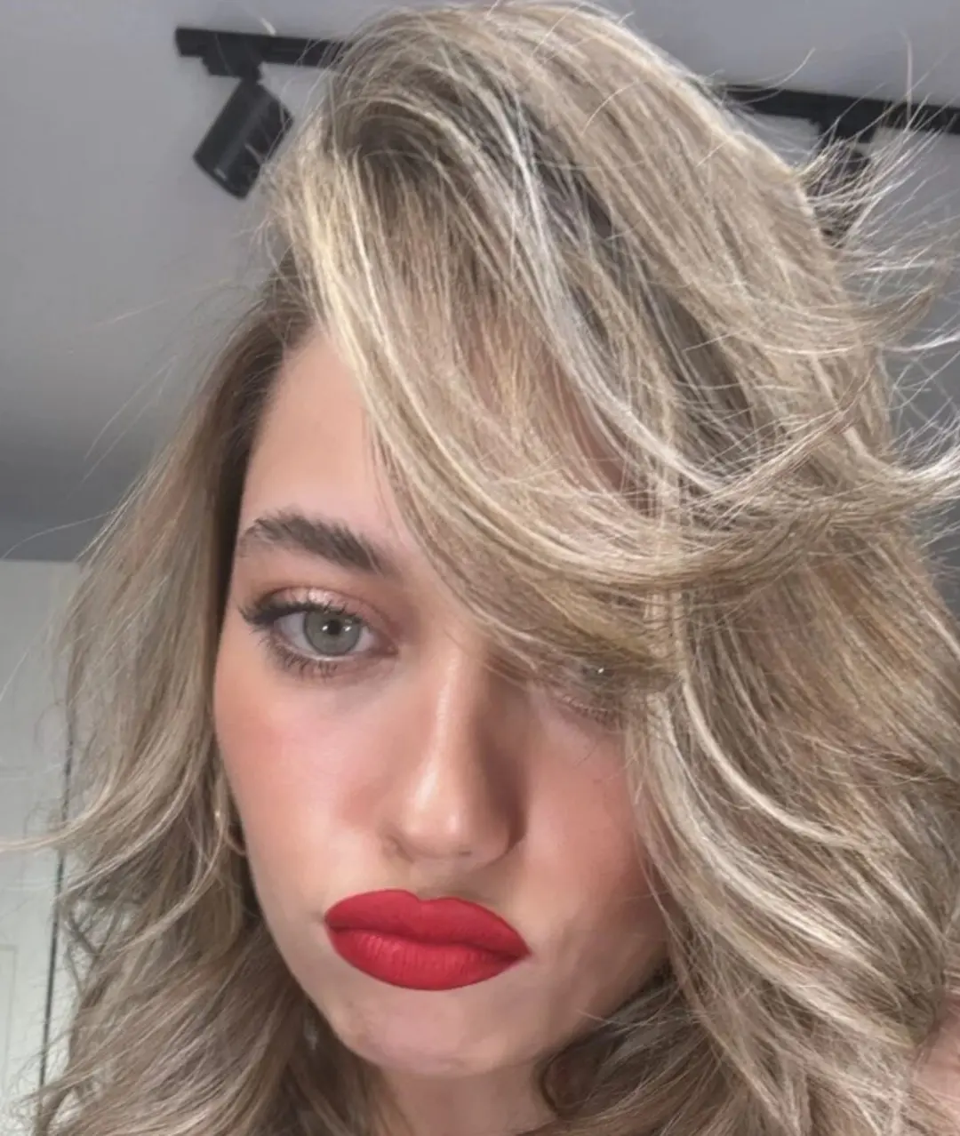 Pera dizisinde influencer karakteri canlandıracak