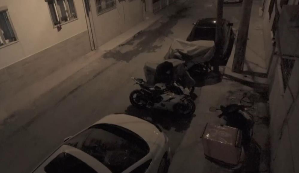 Hız göstergesini kırarak aldılar