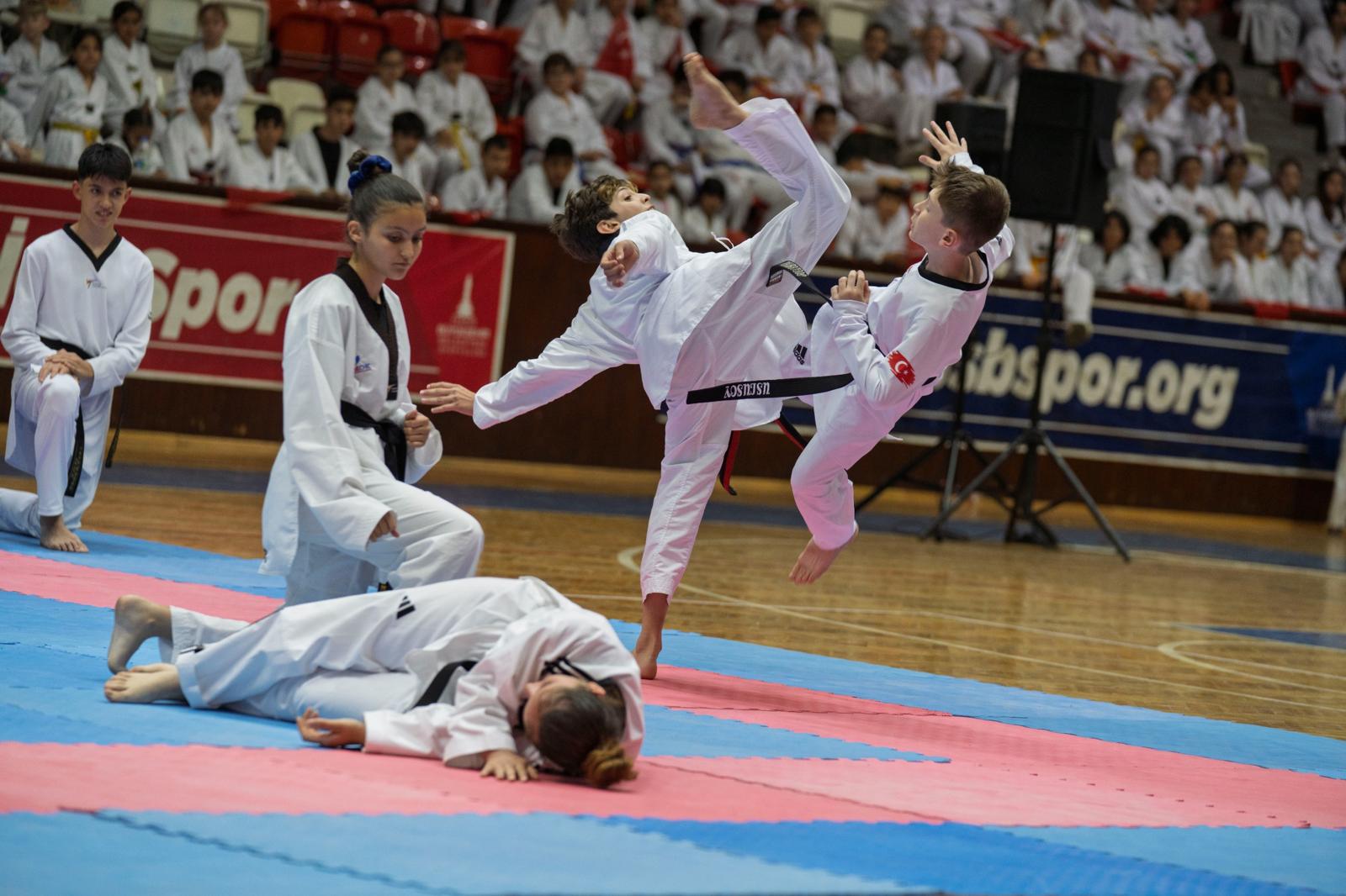 Celal Atik Spor Salonu