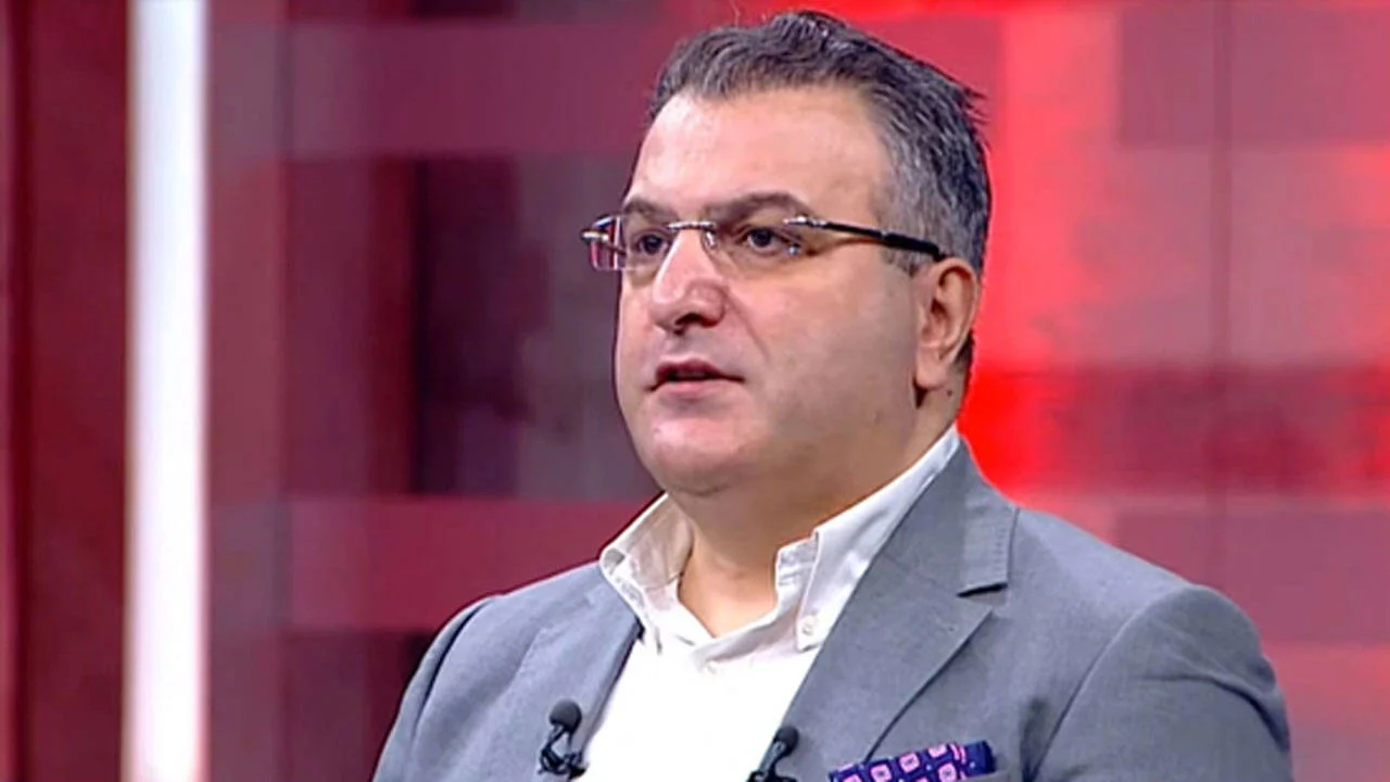 Cem Küçük-4