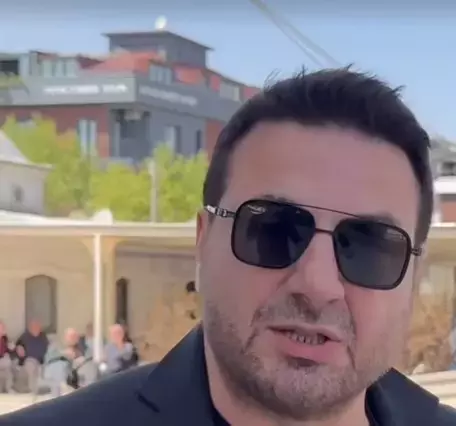 Davut Güloğlu cenaze törenindeydi