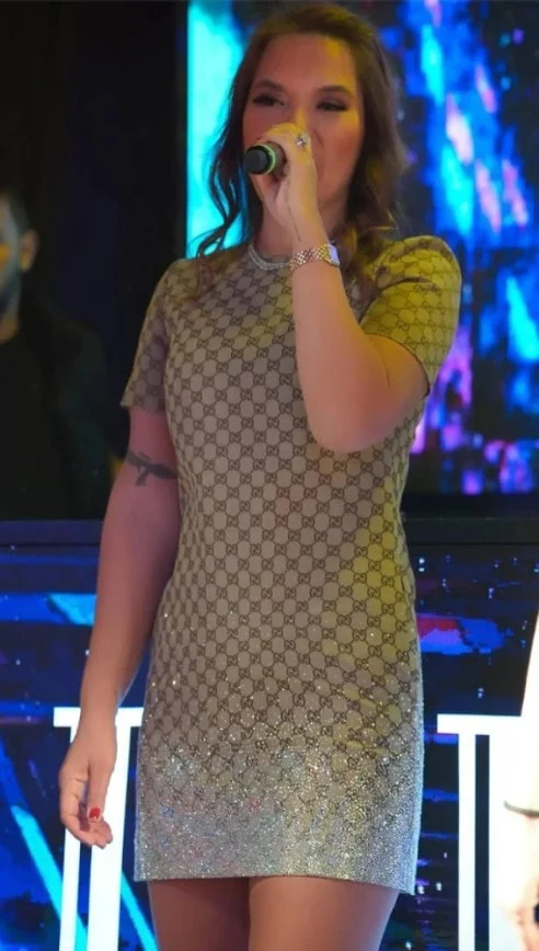 Sigara içmeyenlere teşekkür etti