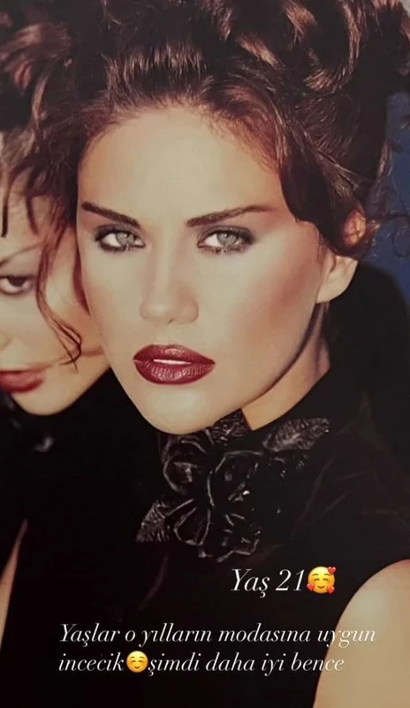 Demet Şener Gençlik