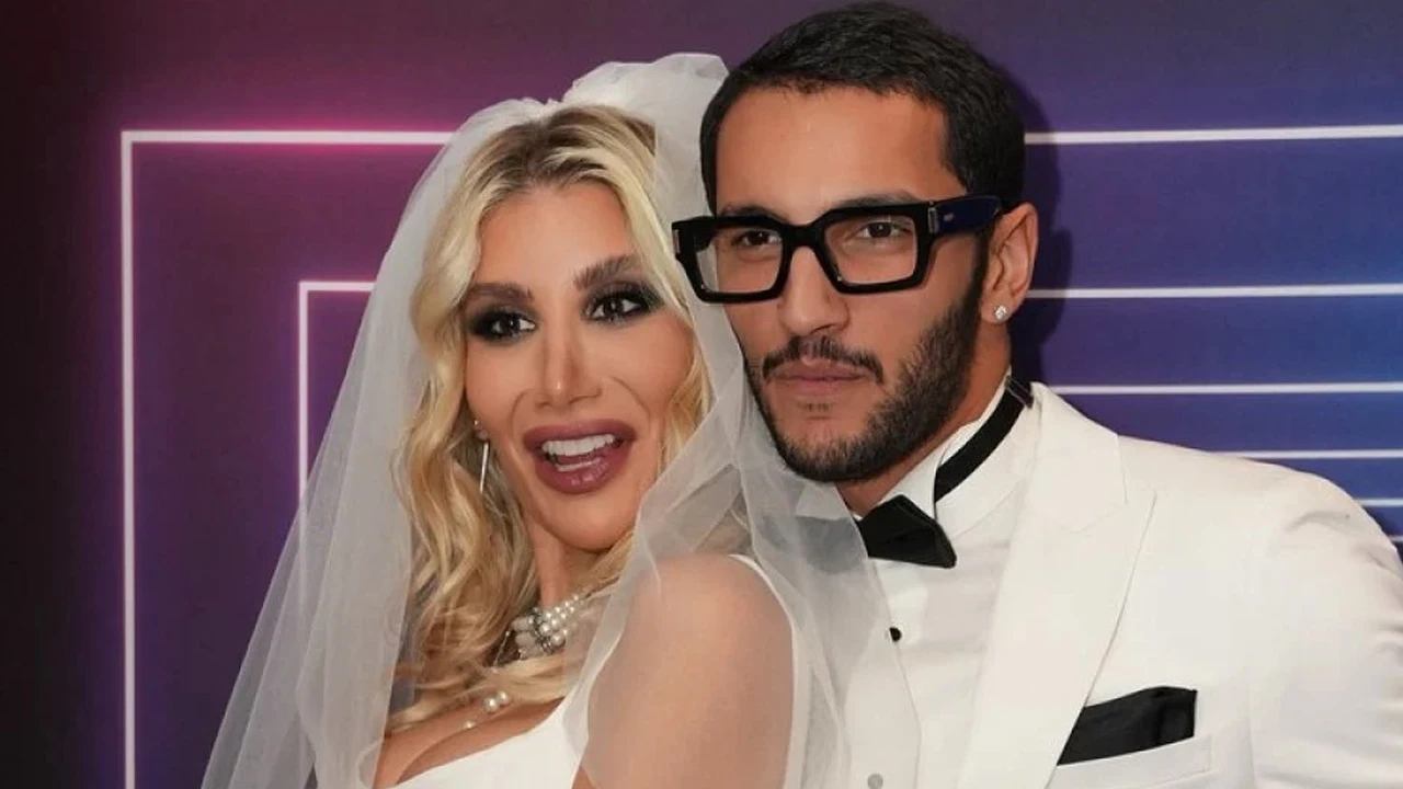 Irem Derici Ve Melih Kunukçu