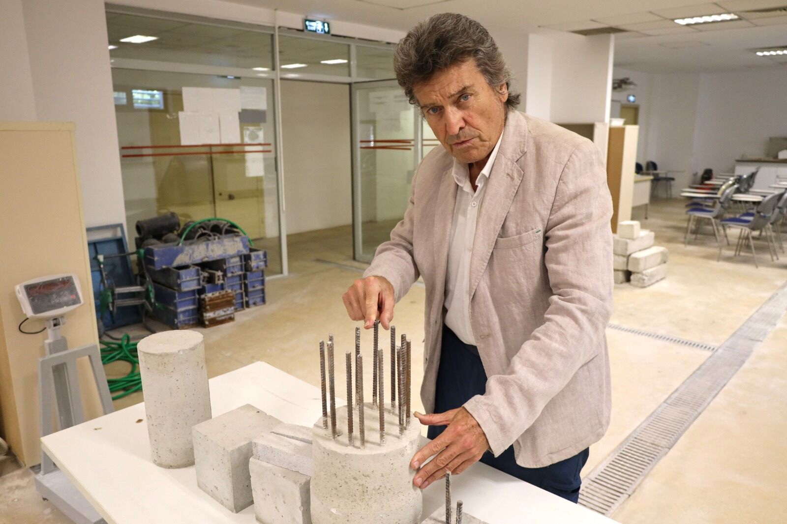 İzmir Ekonomi Üniversitesi
