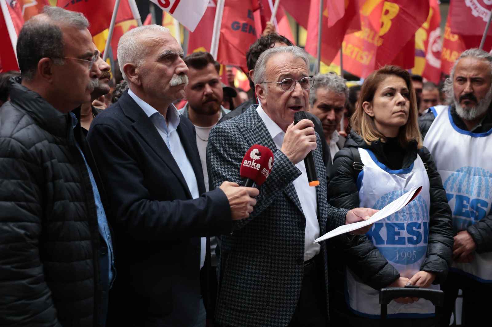 İzmir Gözaltı Tepki (1)