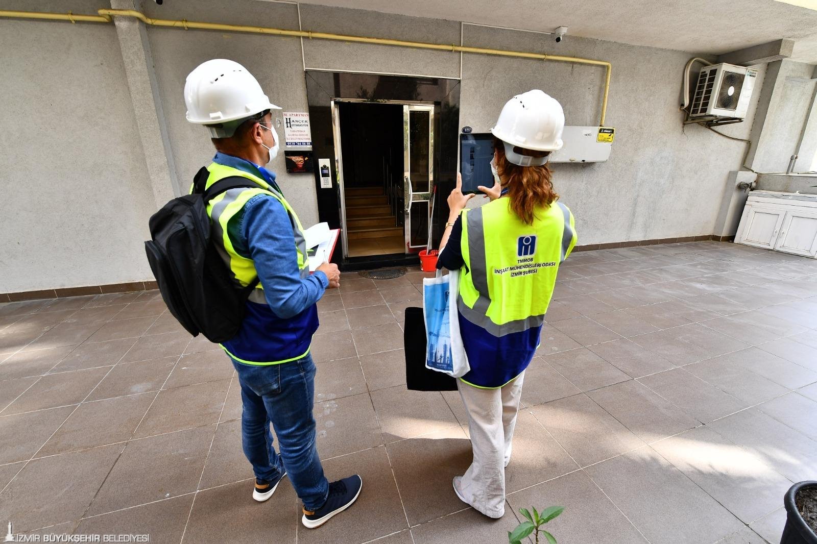 İzmi̇rde Deprem (5)