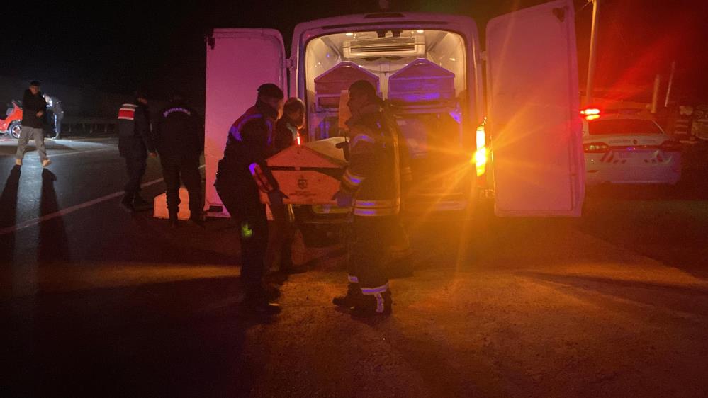 2 kişi olay yerinde hayatını kaybetti