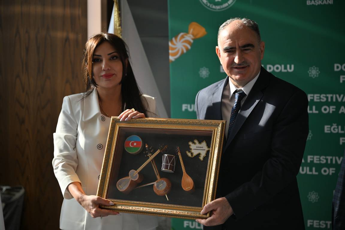 Mesir Festivali’nde Hediyeler Ve Gönüller Buluştu (10)