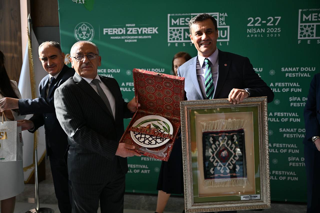 Mesir Festivali’nde Hediyeler Ve Gönüller Buluştu (7)