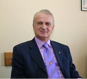 Metin Öney
