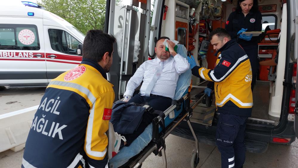 Öğretmen hastaneye kaldırıldı