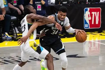 Pacers-Bucks