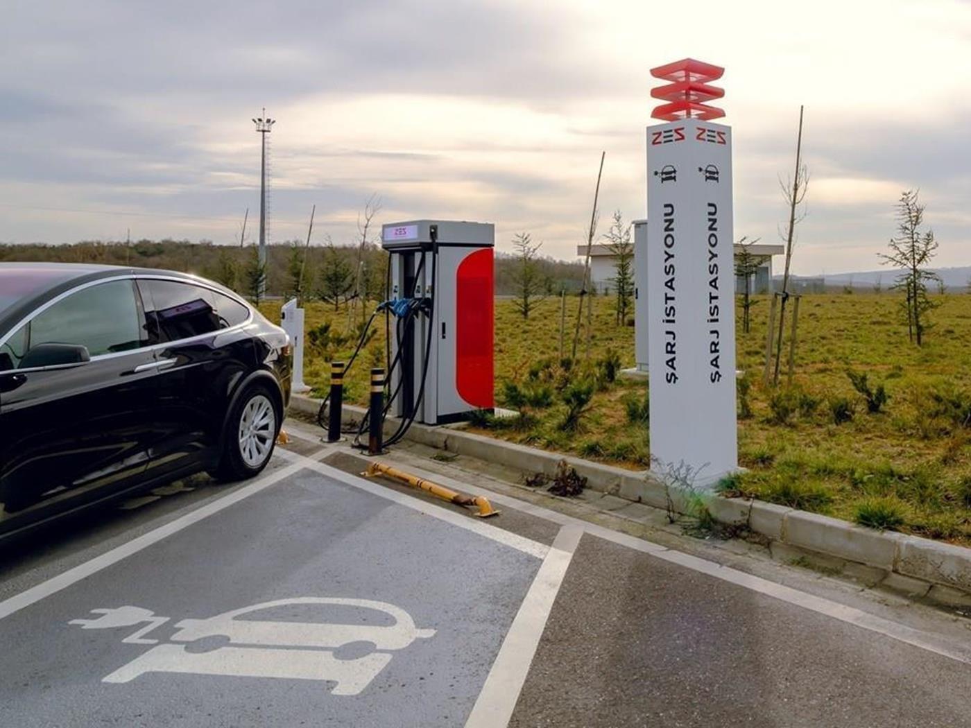 Türkiye'deki elektrikli araç şarj istasyonları sayısı 11 bini geçti - İzmir  Haberleri