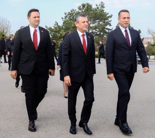 Umut Akdoğan, Özgür Özel, Ali Mahir Başarır