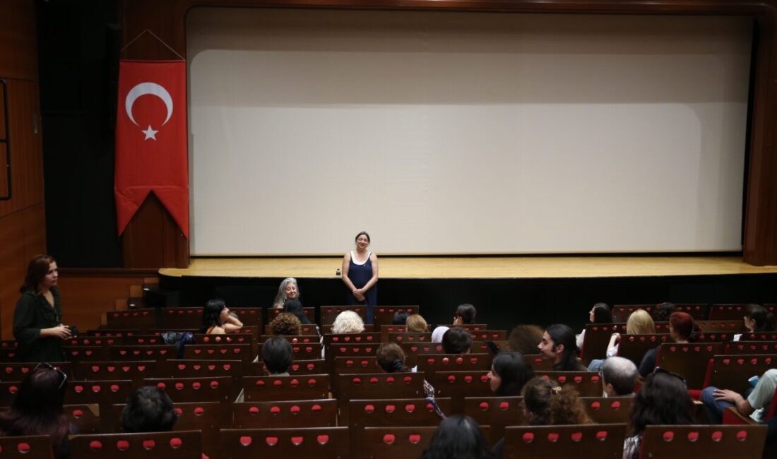8. Uluslararasıkadın Yönetmenler Festivali, İzmir'de Başladı