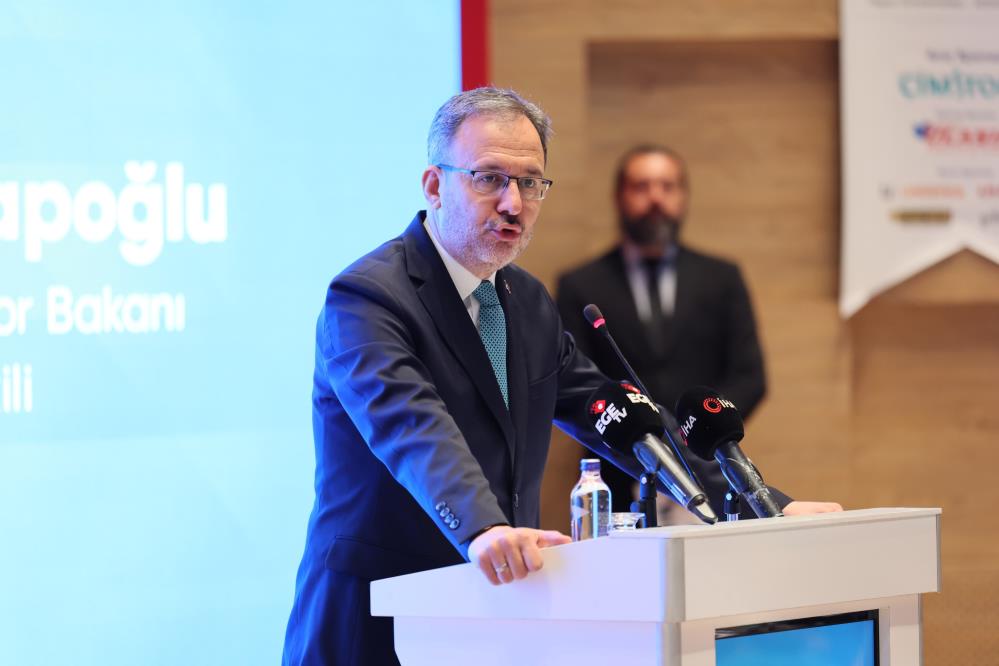 Ak Parti İzmir Milletvekili Dr. Mehmet Kasapoğlu 1-1