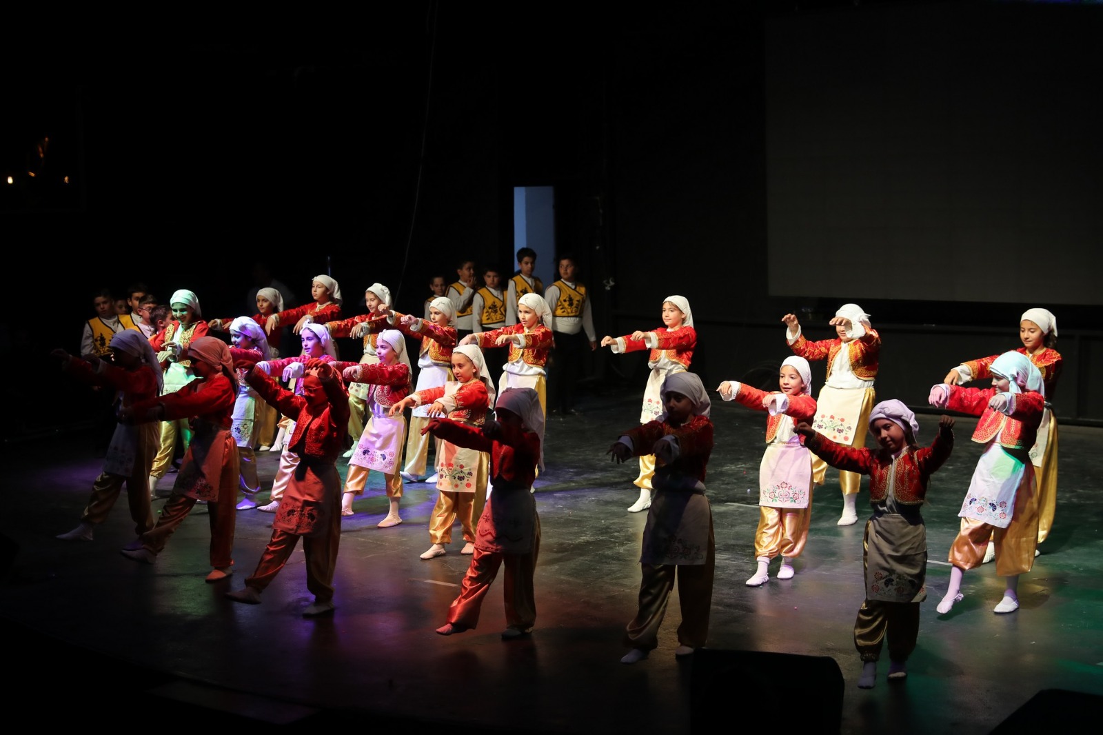 Başkan Acar'dan teşekkür ve gelecek umudu: "Çocuklarımız geleceğin teminatı!"