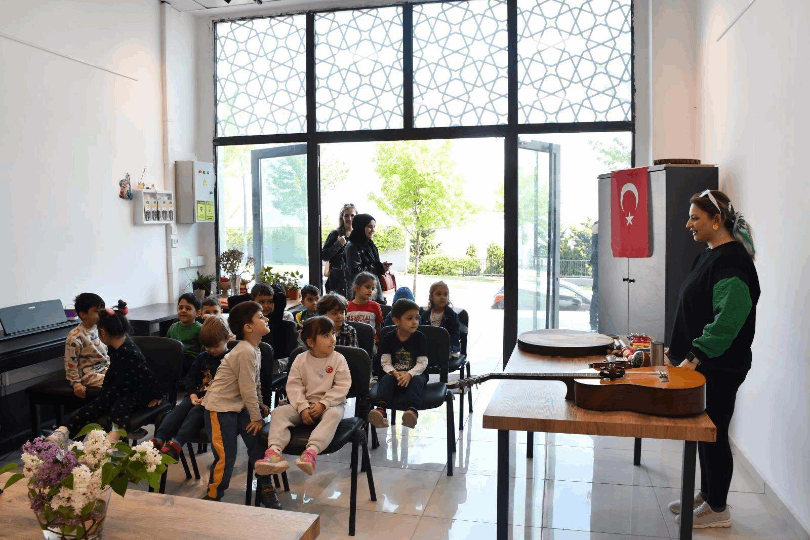 Bal Çocuk Gündüz Bakımevi