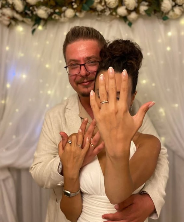 Eşi İzBB'de koro şefi Türker Barmanbek