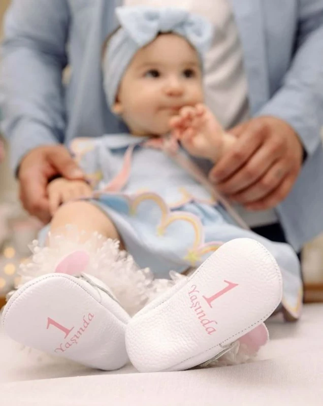 Berk Oktay Ve Yıldız Çağrı Atiksoy Kızı 2