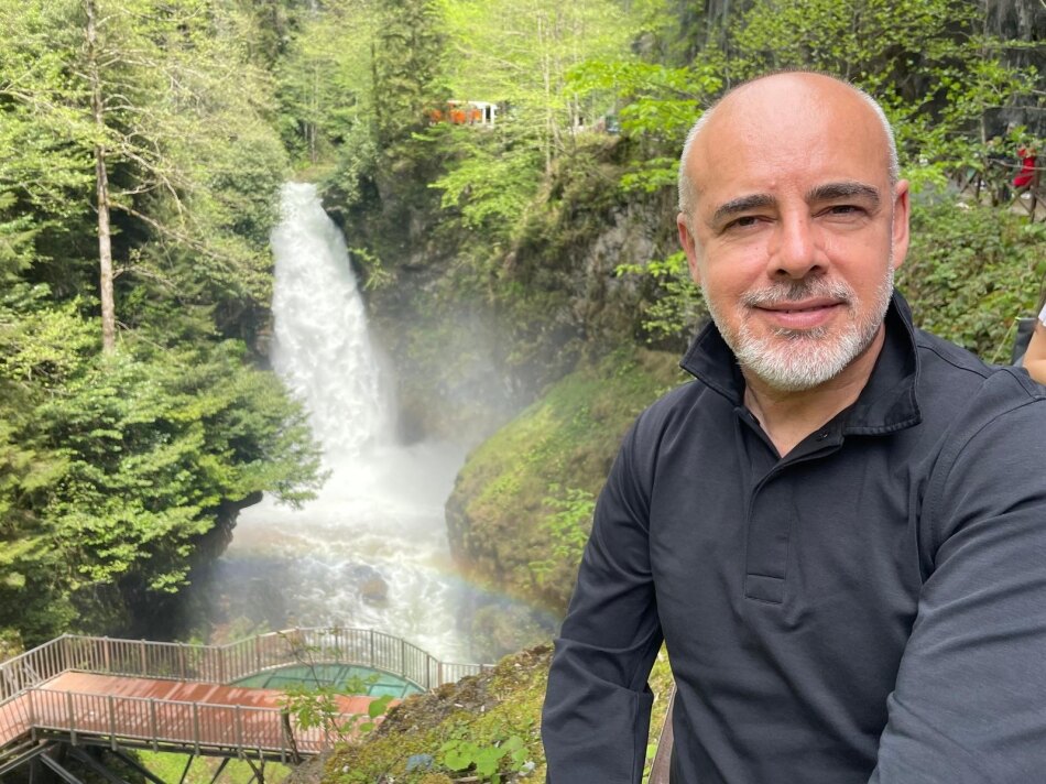 Bir Şehirle Susarak Anlaştım