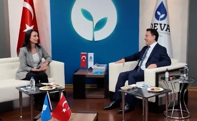 Dem Parti Deva Ziyerett