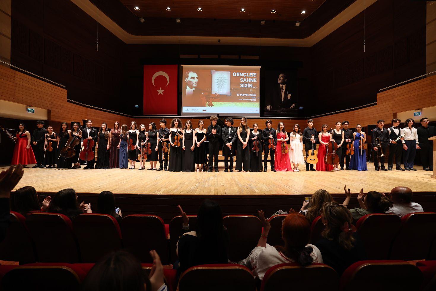 Dokuz Eylül Oda Orkestrası