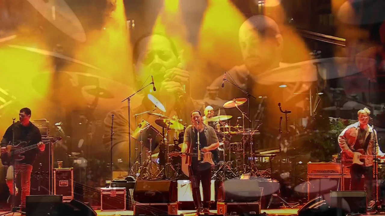 “Kufi” geceye damga vurdu