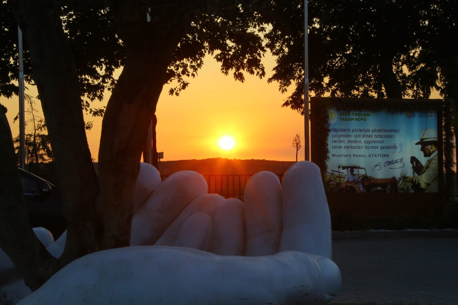 Efes Tarlası Yaşam Köyü