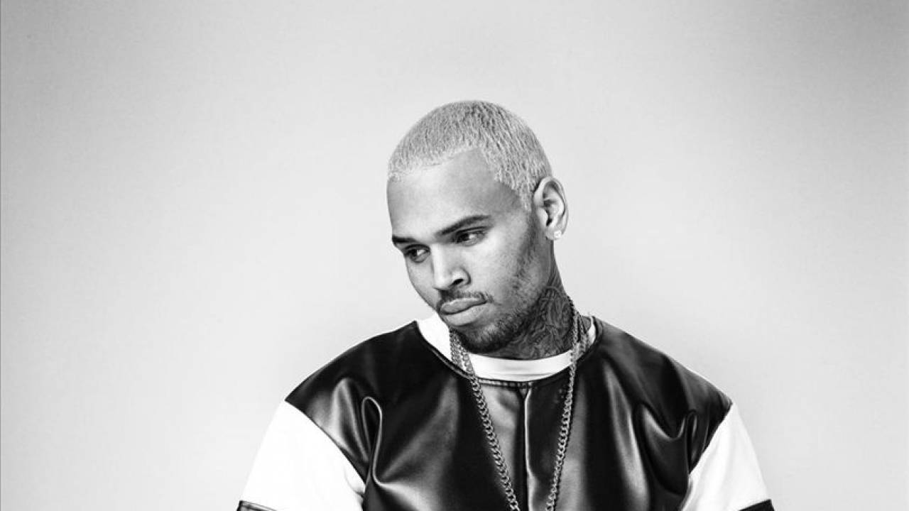 Grammy Ödüllüamerikalı Şarkıcı Chris Brown