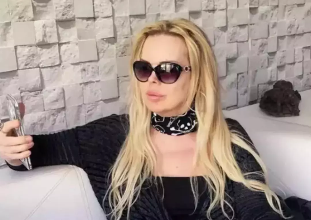 “Hiçbir sanatçı dostu aramıyor”