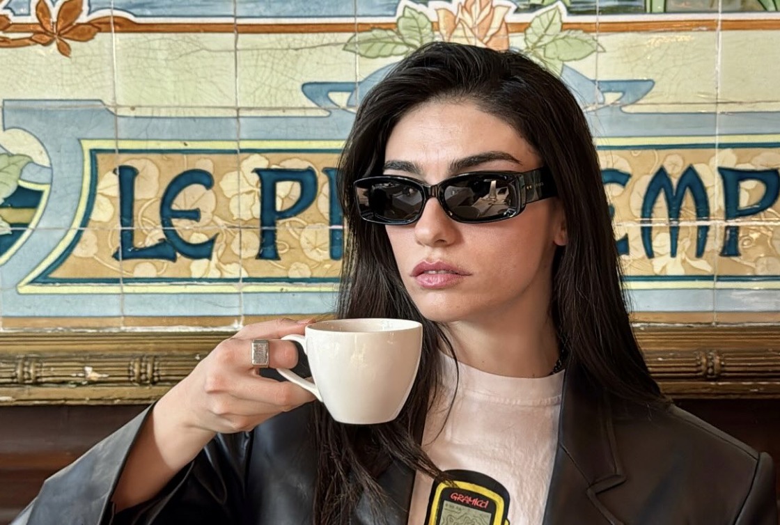 Hazar Erguclu Kimdir