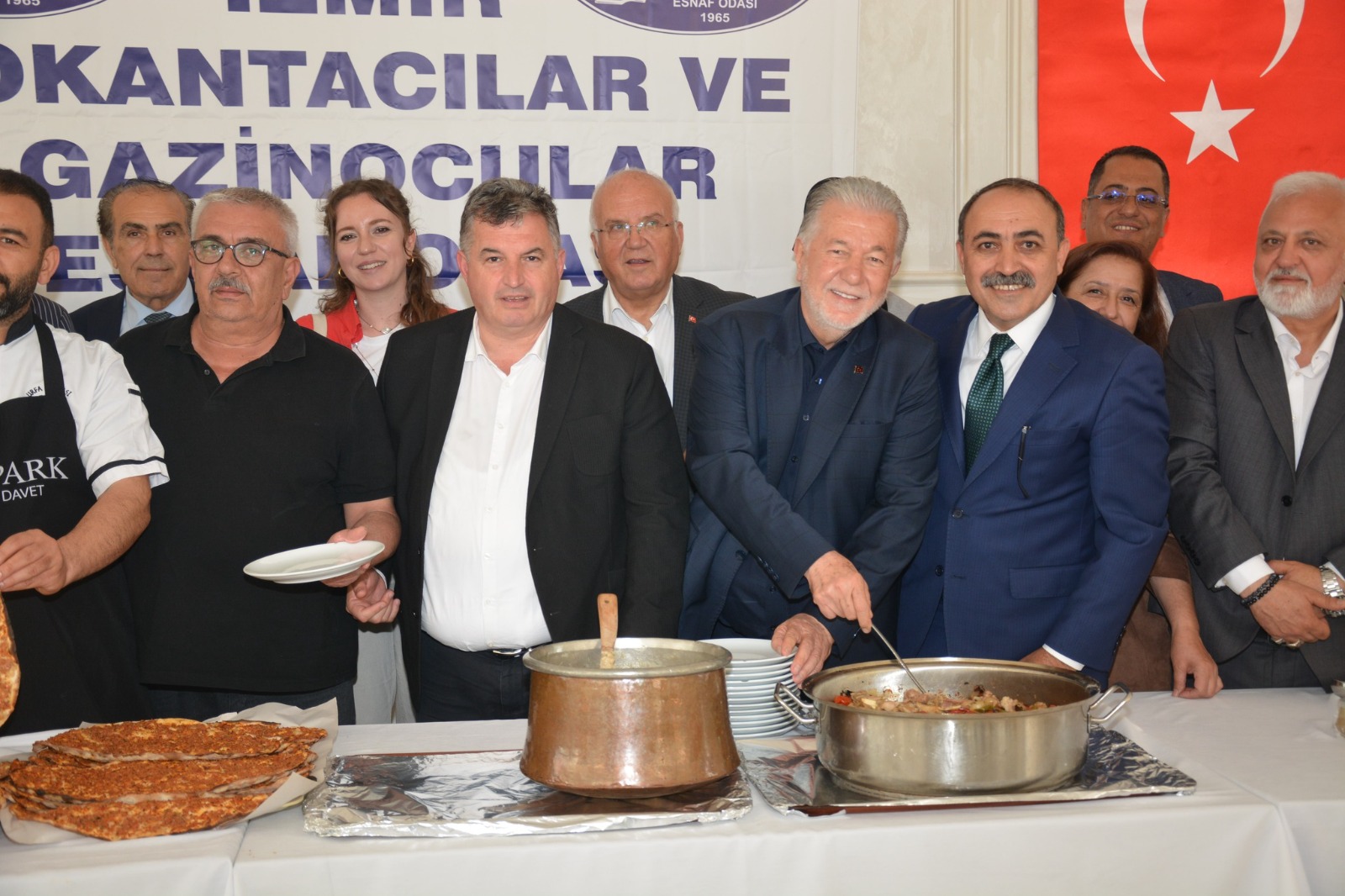 Yöresel tatlar ve sakatat lezzetleri jürinin beğenisine sunuldu